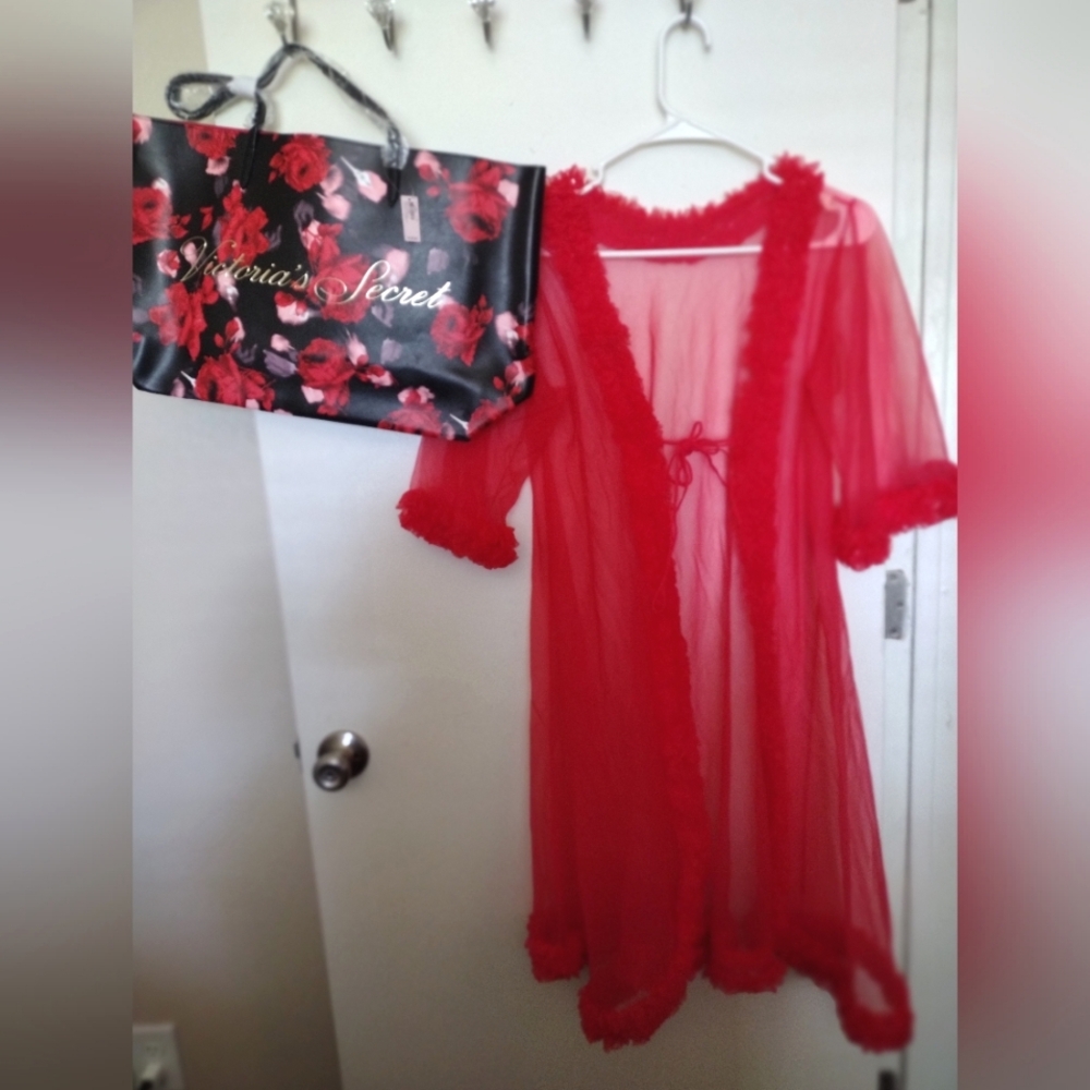 🟤Woman’s Bundle Deal Brand New Victoria Secret's  Tote/ Vintage Sheer Red Robe